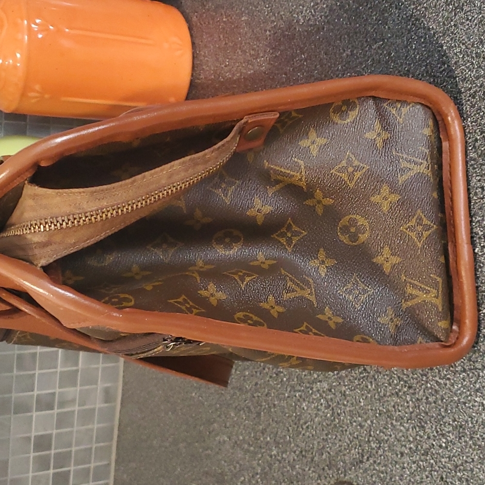 Louis Vuitton Vintage Bag with COA - Picture 6 of 16